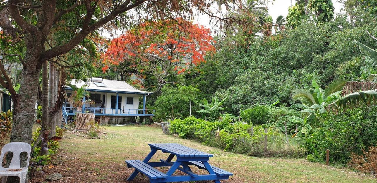 Are Tamarini Beachfront Cottage&River Studio Avarua Esterno foto